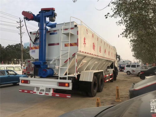 散裝飼料車 15噸級高效飼料運輸解決方案